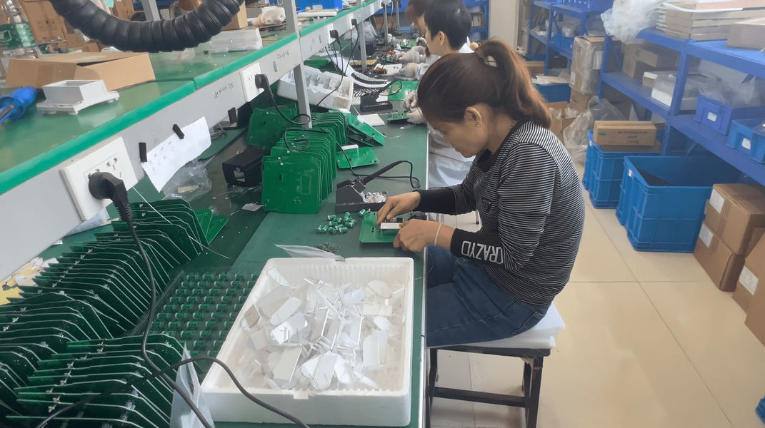 Jiangsu Senwei Electronics Co., Ltd. linea di produzione del fabbricante